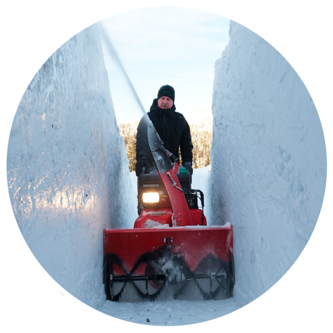 Sneeuwfrees in gebruik door model, sneeuwlocatie.
