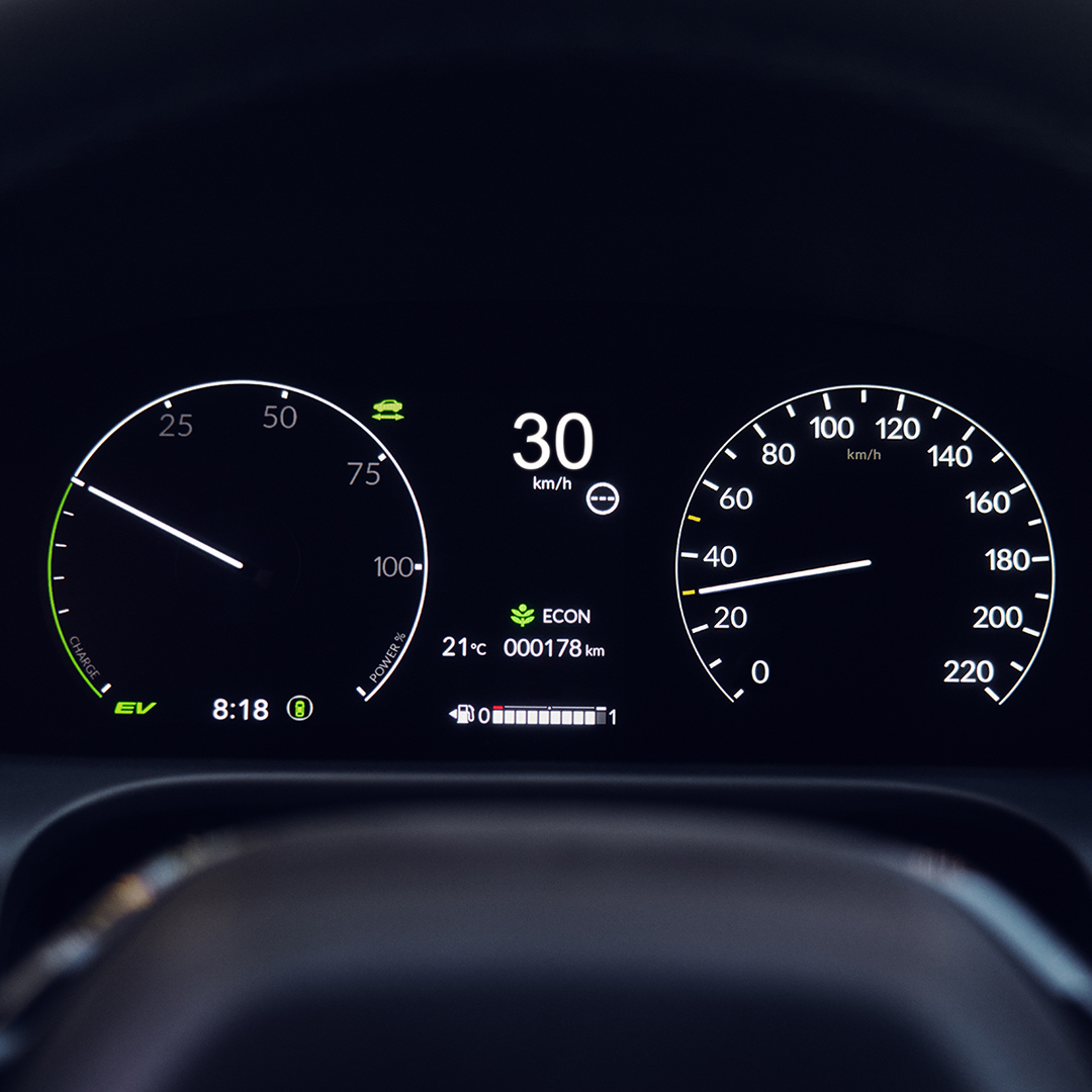 ZR-V digital display on dashboard