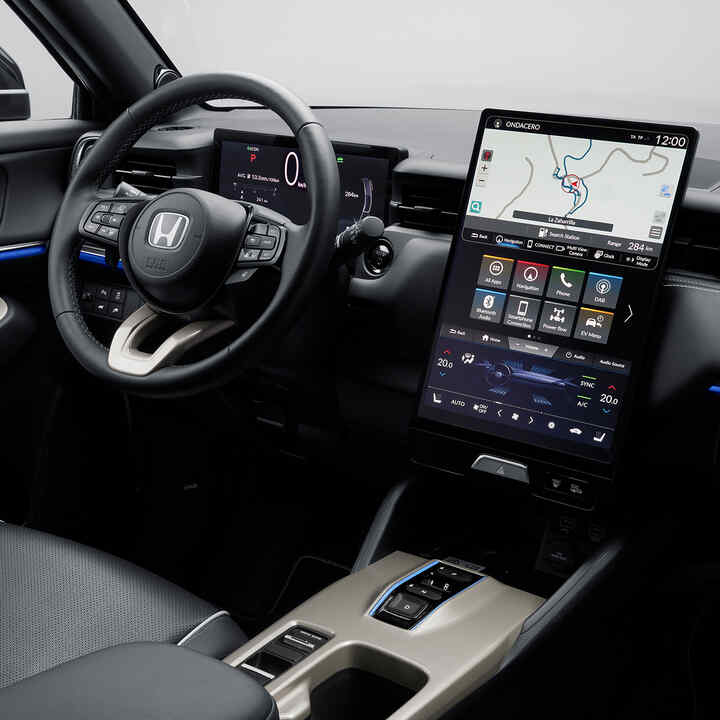 Interieur van een Honda auto met display