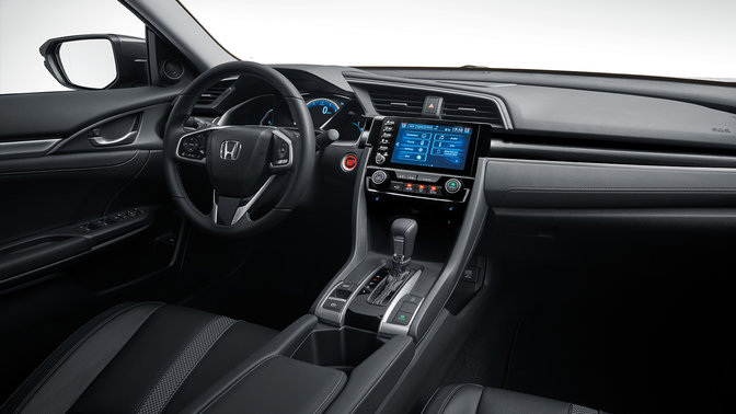 Close-up automatische transmissie Honda Civic 4-deurs.