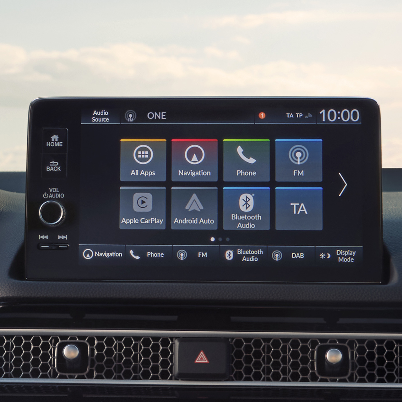 Interieur van de Civic Hybrid, met de nadruk op het touchscreen.