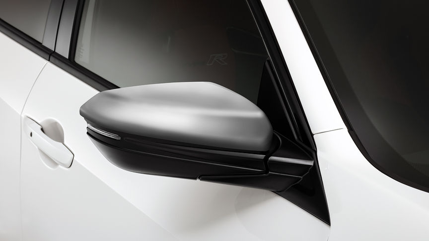 Close-up premium spiegelkappen in zilver Honda Civic Type R.