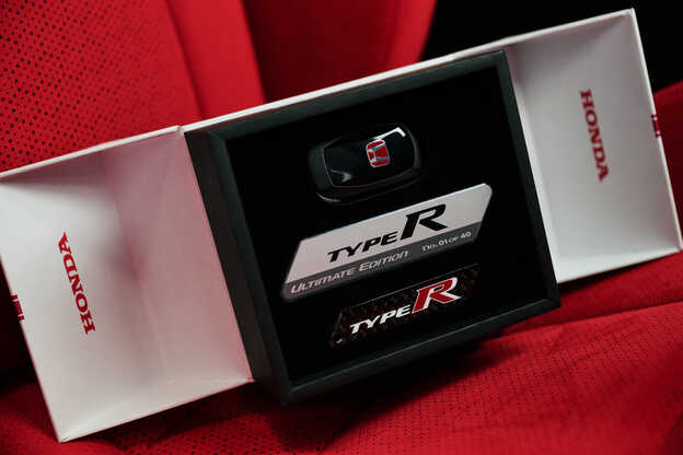 Close-up van het paneel met de rijmodi van de Honda Civic Type R. 