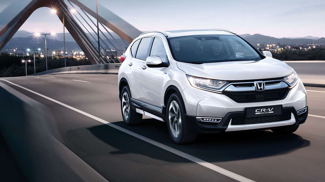 Driekwart vooraanzicht van de Honda CR-V Hybrid met Style Pack.