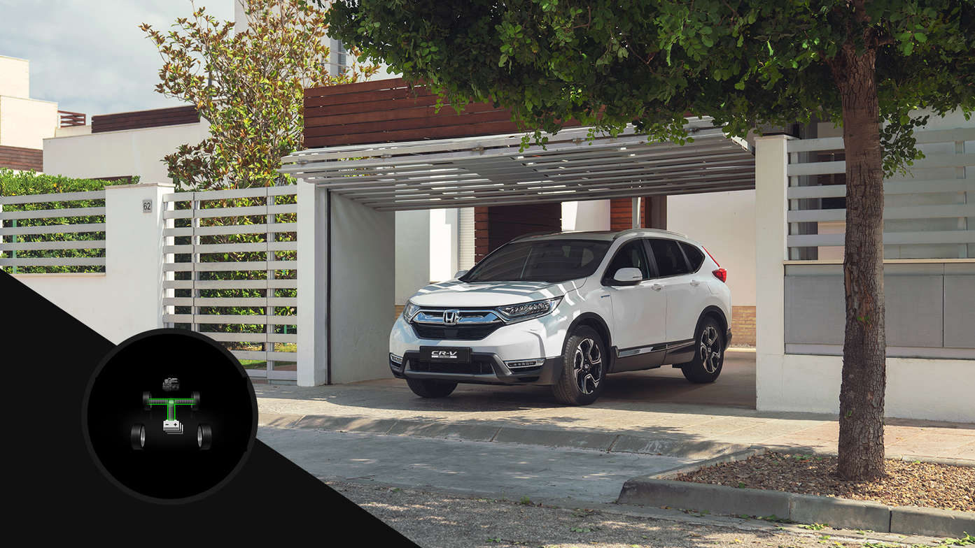 Zijaanzicht van Honda CR-V Hybrid, geparkeerd in garage, ter illustratie van elektrische aandrijving.