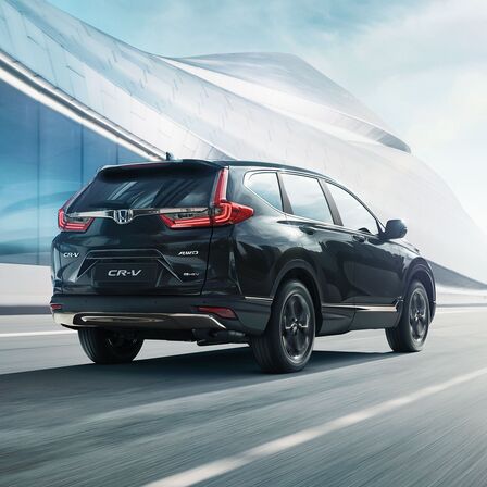 Driekwart achteraanzicht Honda CR-V Hybrid Sport Line