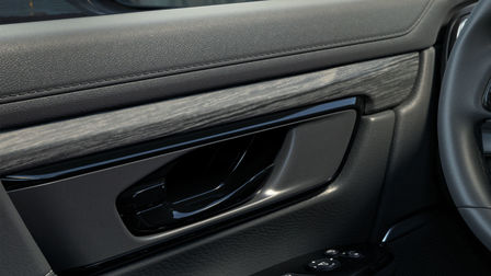Donker houten interieur 