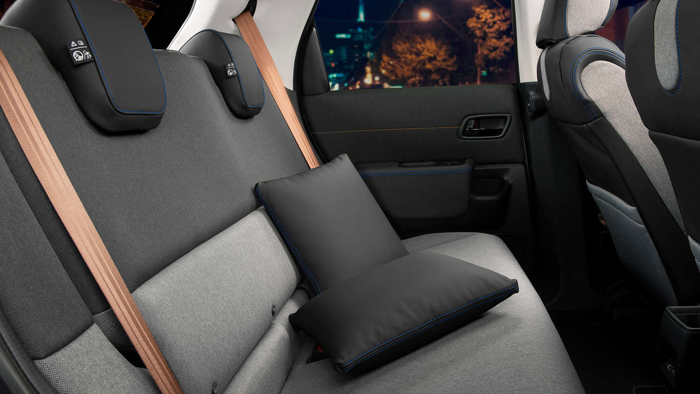 Achterzetels met lederen kussenset / Midnight Black