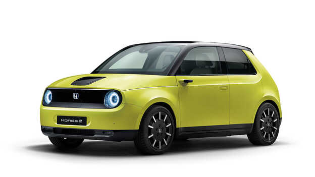 Driekwart zijaanzicht Charge Yellow Honda e.