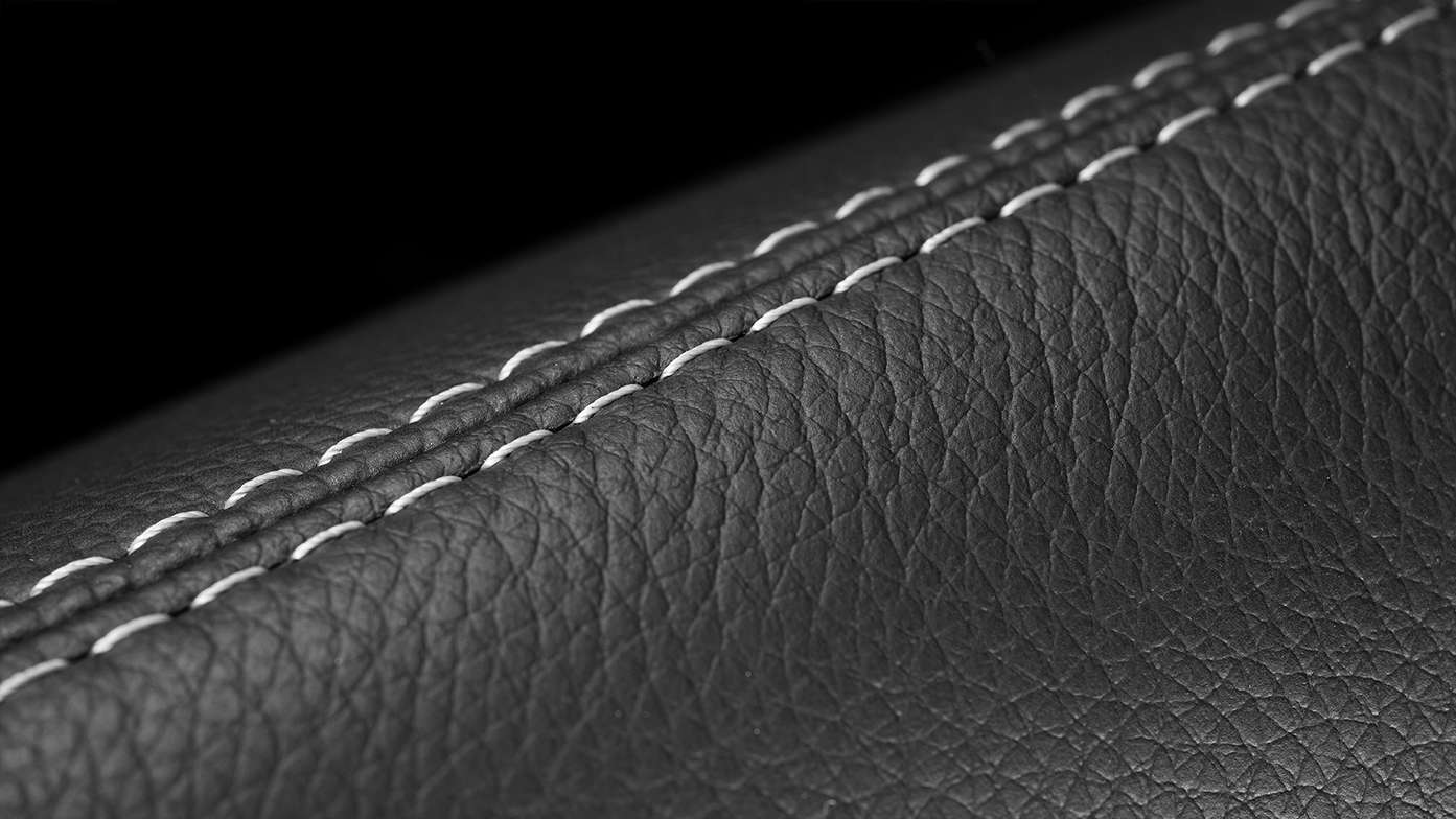 Close-up van Honda HR-V lederen interieur.