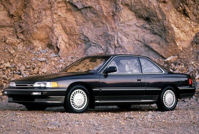 Zijaanzicht van Honda Acura Legend Coupe.