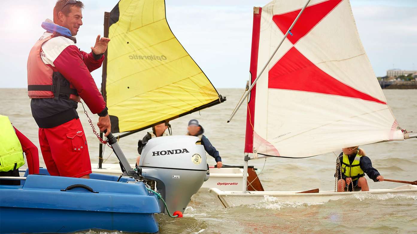 Wind sailing group with using a Honda outboard engine