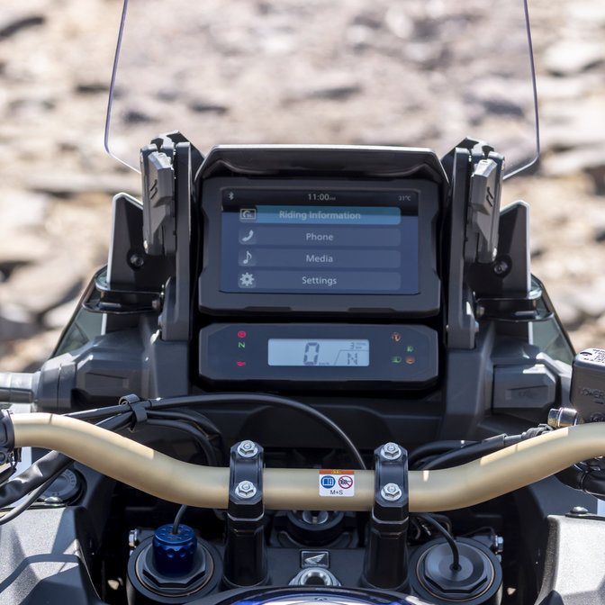 Honda Africa Twin Adventure Sports, zoom op meter