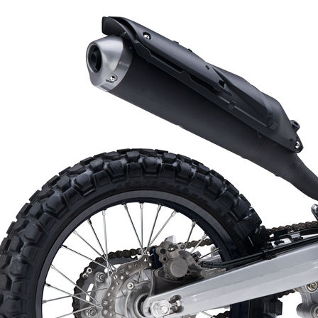 CRF250L ingezoomd op uitlaat