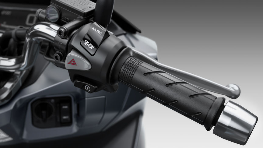 Honda PCX125 - Honda Selectable Torque Control (HSTC) 