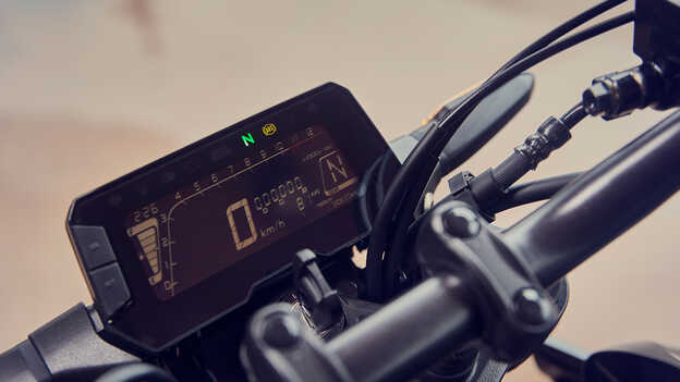 Honda CB300R Helder LCD-display met versnellingsweergave close-up