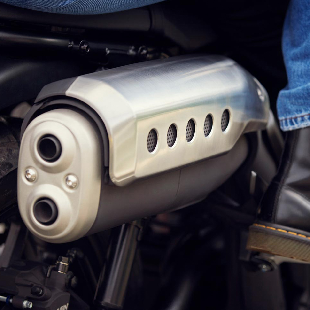Close-up van het Honda CL500 motorblok.