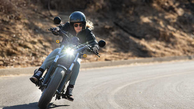 CMX500 Rebel beeld met rijder.