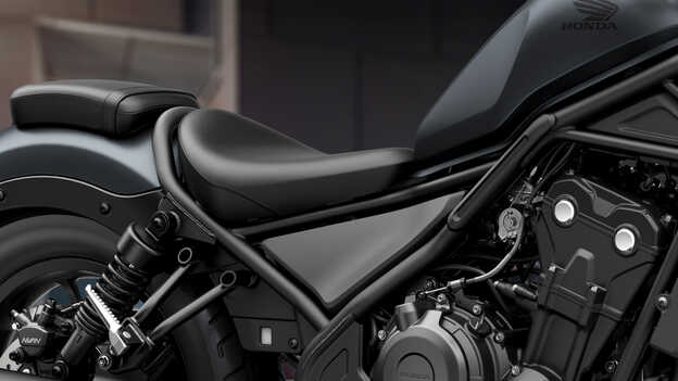 CMX500 Rebel rijderszadel.