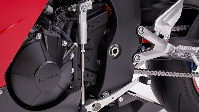 Honda CBR1000RR-R Fireblade quickshifter 
