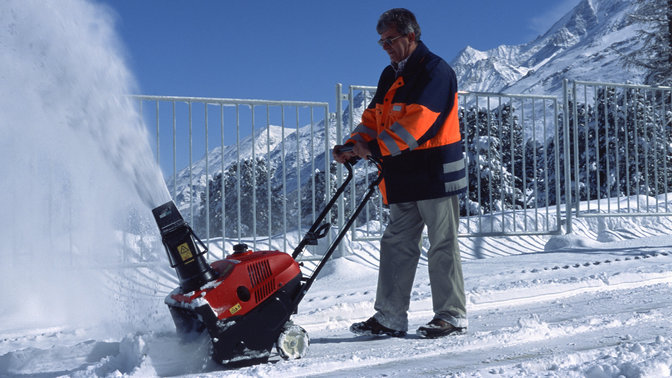 Enkeltraps in gebruik door model, berglocatie.