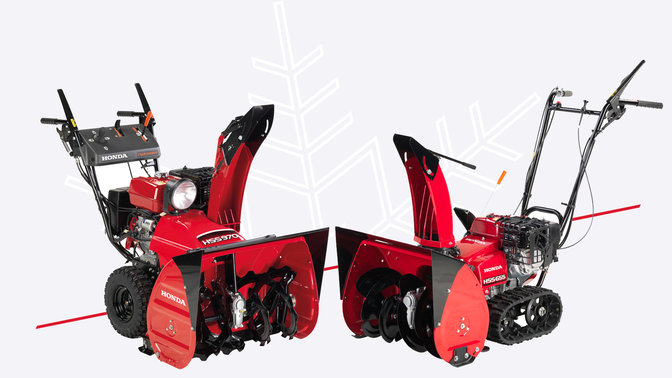 2x Honda sneeuwfrezen, driekwartaanzicht.