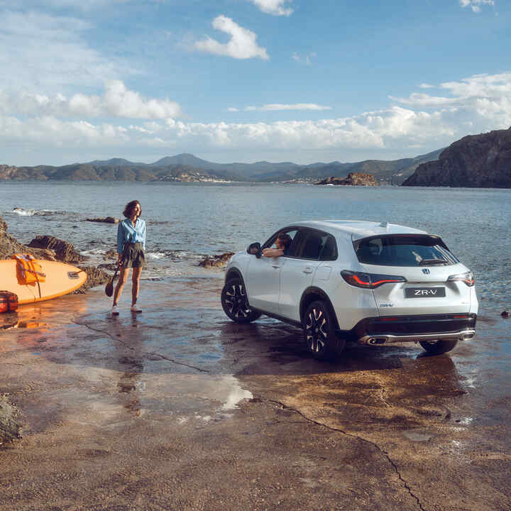 Honda ZR-V aan het water